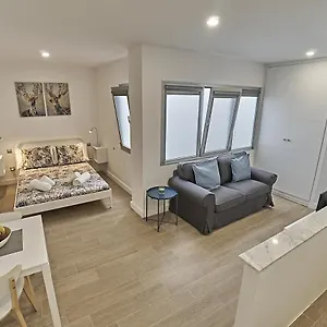 Apartment Malibu Canteras 8 - Playa, Wifi, Smarttv, Ac, Las Palmas de Gran Canaria